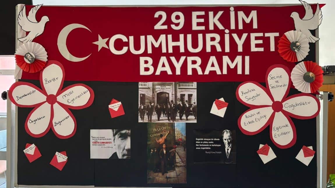 Cumhuriyetimizin 101. yılı okulumuzda coşkuyla kutlanmıştır.